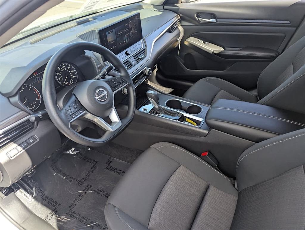 Thumbnail: 2025 Nissan Altima - 2