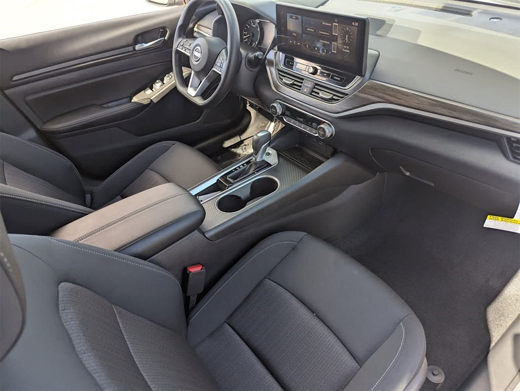 Thumbnail: 2025 Nissan Altima - 7