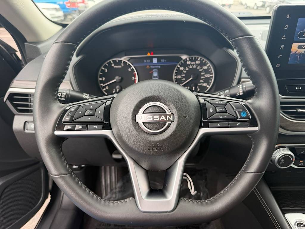 Thumbnail: 2024 Nissan Altima - 11