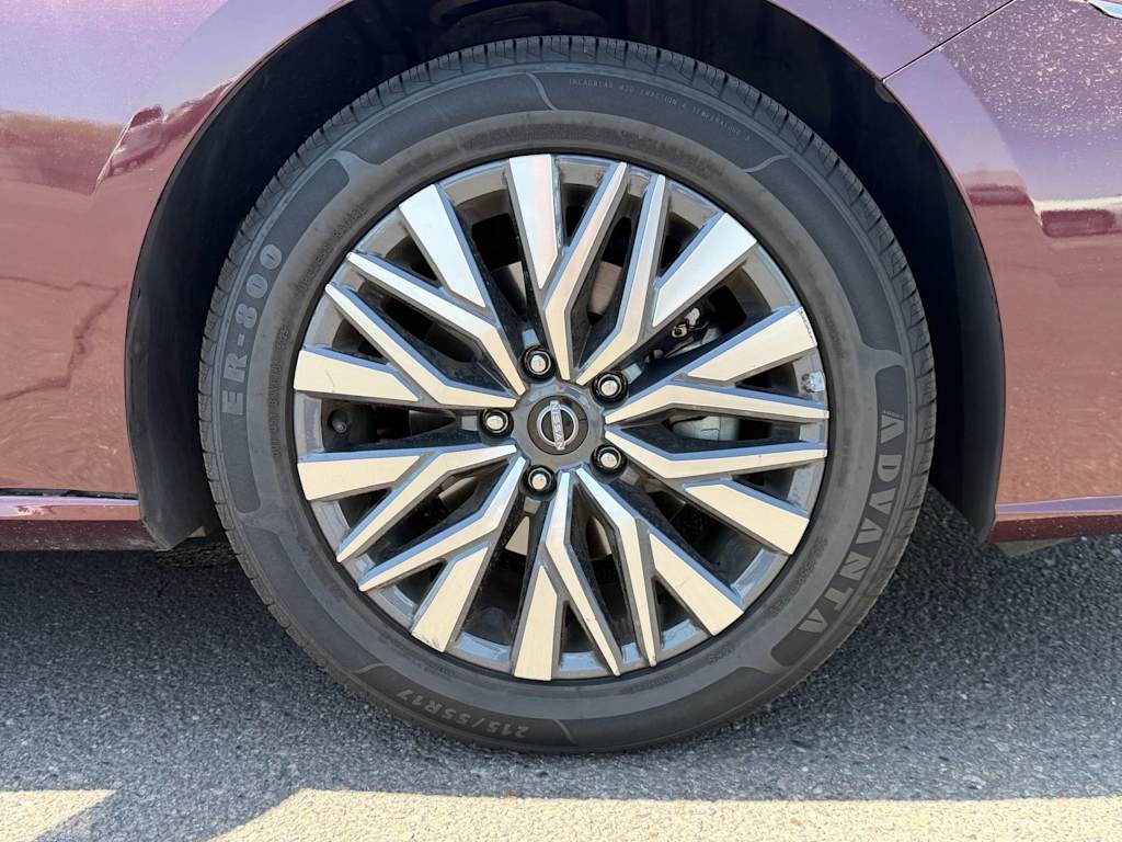 Thumbnail: 2024 Nissan Altima - 8
