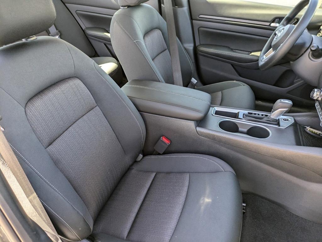 Thumbnail: 2025 Nissan Altima - 8