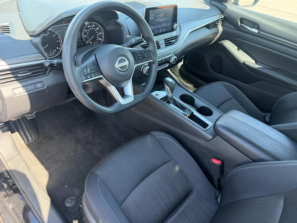 Thumbnail: 2025 Nissan Altima - 5