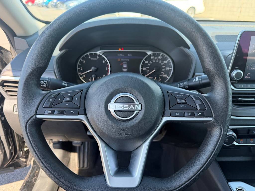 Thumbnail: 2025 Nissan Altima - 8