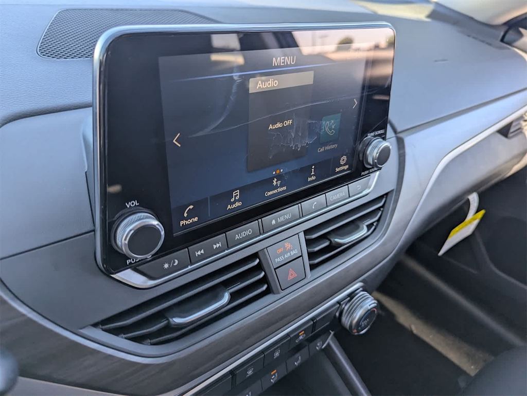 Thumbnail: 2025 Nissan Altima - 12