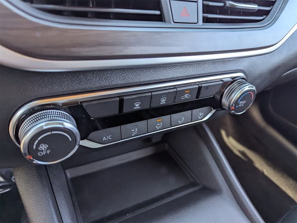 Thumbnail: 2025 Nissan Altima - 25