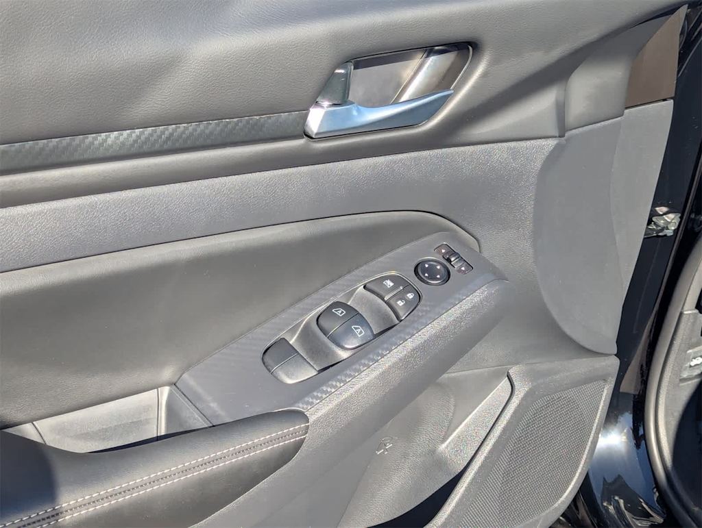 Thumbnail: 2025 Nissan Altima - 23