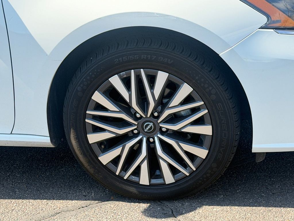 Thumbnail: 2025 Nissan Altima - 4