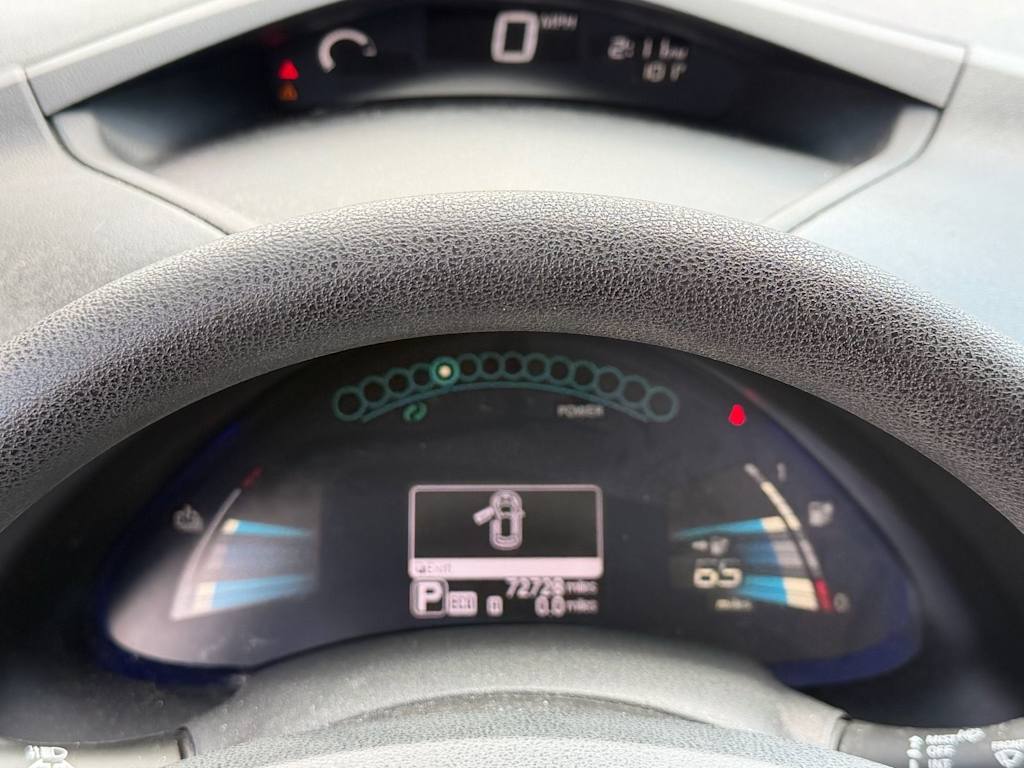 Thumbnail: 2017 Nissan Leaf - 13