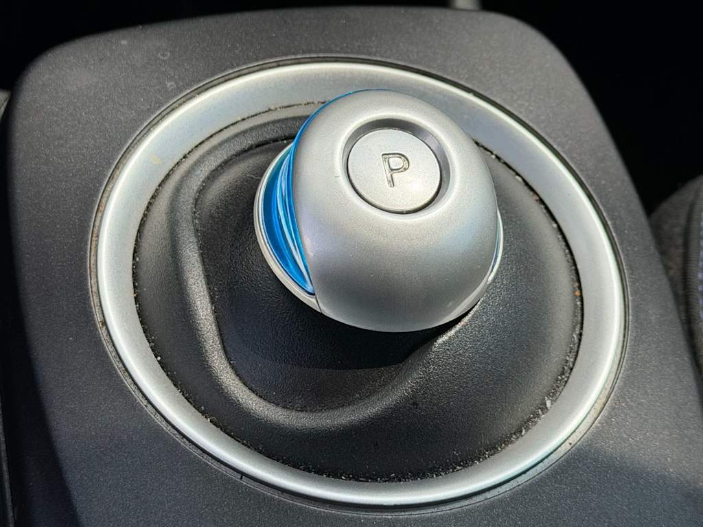 Thumbnail: 2017 Nissan Leaf - 20