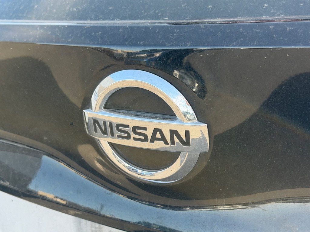 Thumbnail: 2022 Nissan Leaf - 12