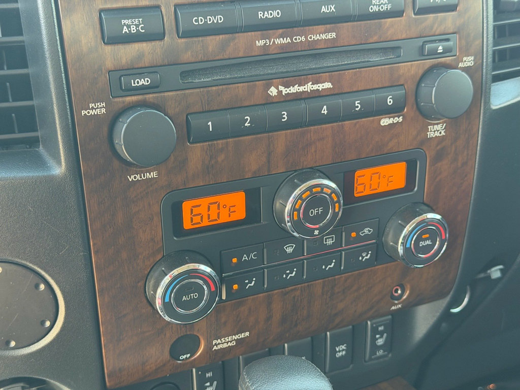 Thumbnail: 2011 Nissan Titan - 17
