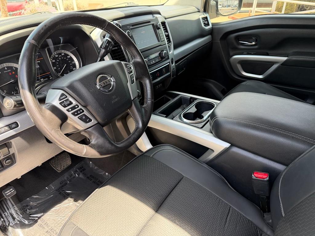 Thumbnail: 2019 Nissan Titan - 2