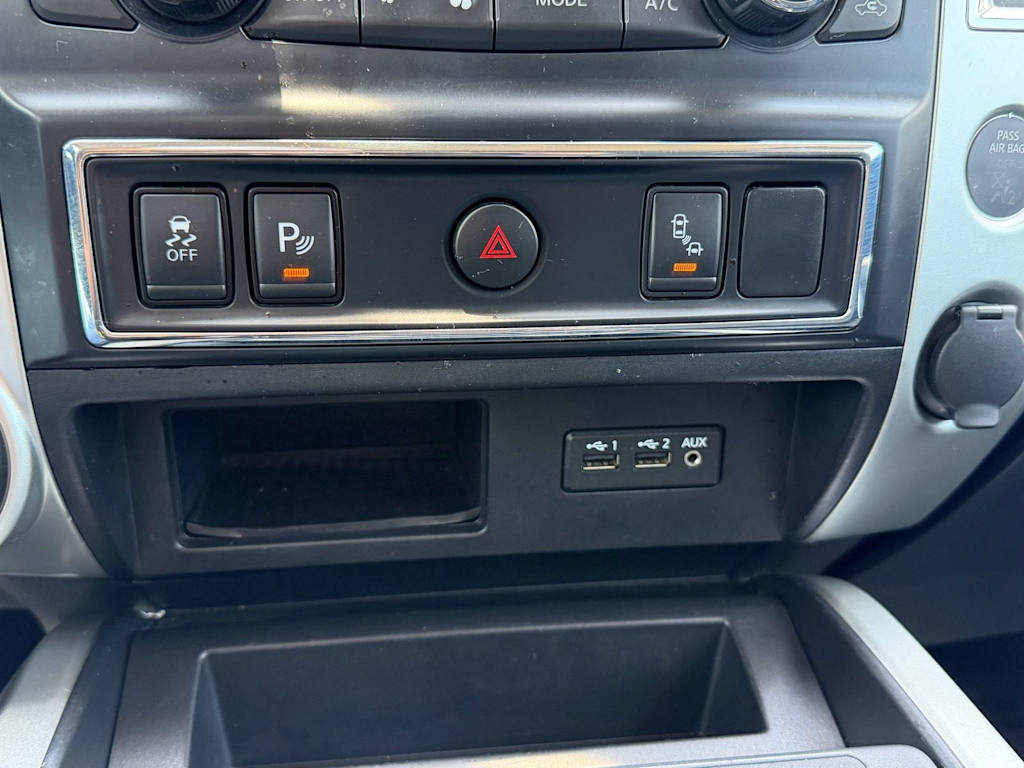 Thumbnail: 2019 Nissan Titan - 18