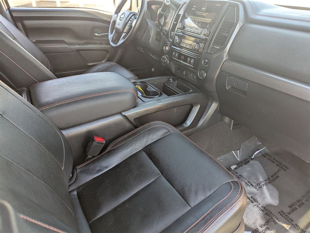 Thumbnail: 2022 Nissan Titan - 22