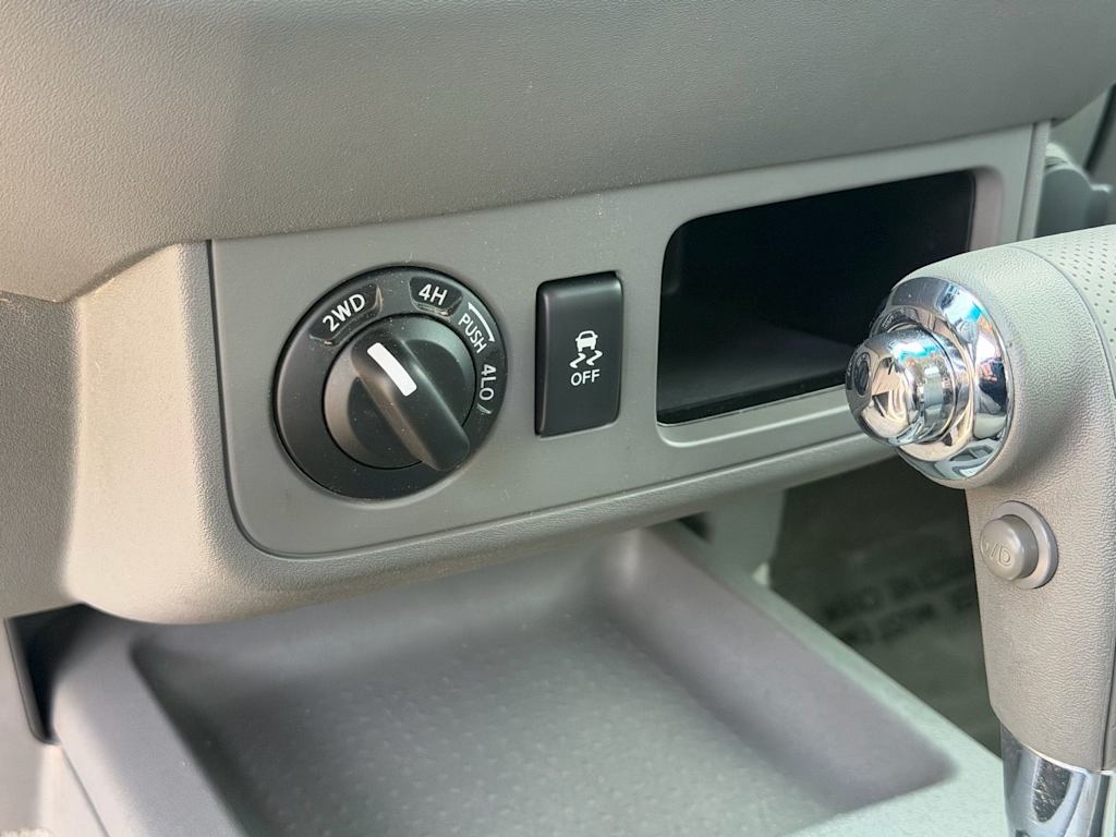 Thumbnail: 2015 Nissan Frontier - 30