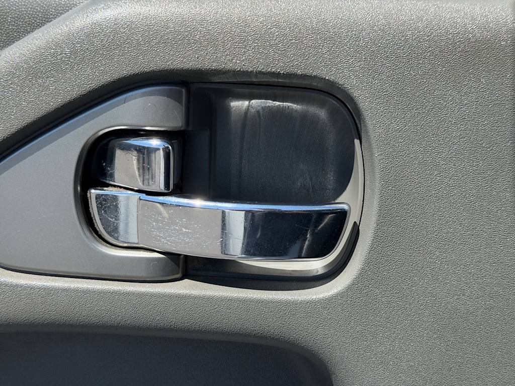 Thumbnail: 2017 Nissan Frontier - 20