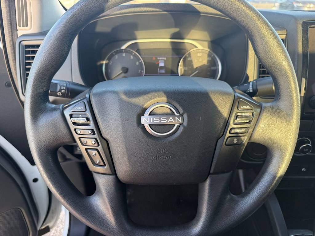 Thumbnail: 2022 Nissan Frontier - 13