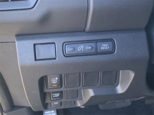 Thumbnail: 2025 Nissan Frontier - 24