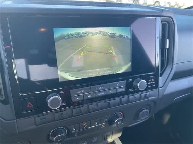 Thumbnail: 2025 Nissan Frontier - 21