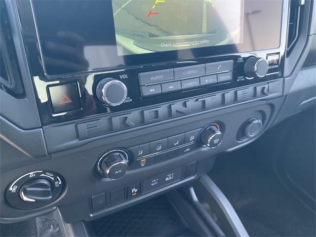 Thumbnail: 2025 Nissan Frontier - 23