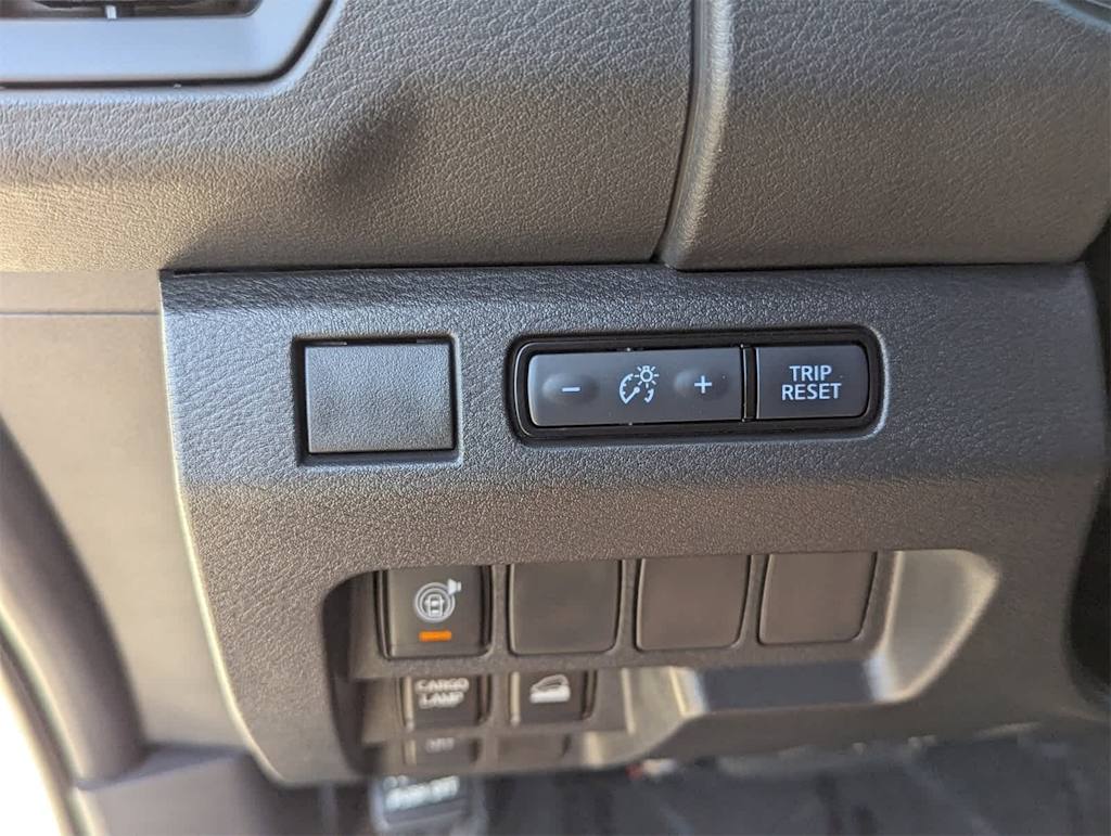 Thumbnail: 2026 Nissan Frontier - 26