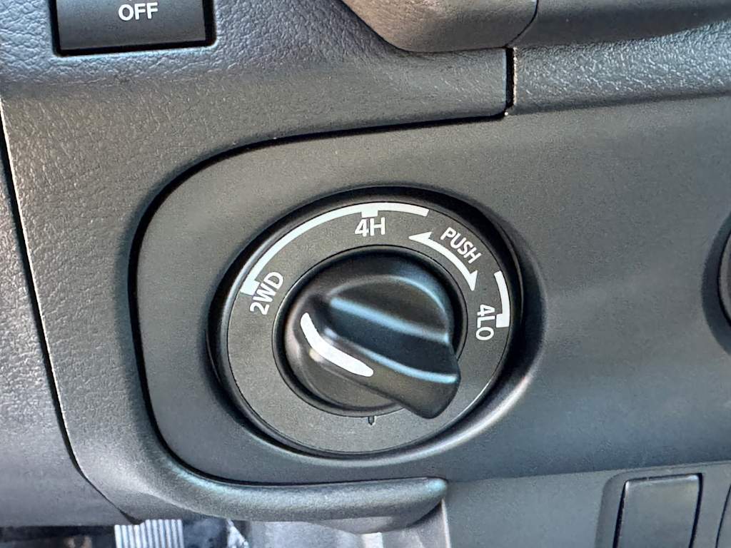 Thumbnail: 2026 Nissan Frontier - 27