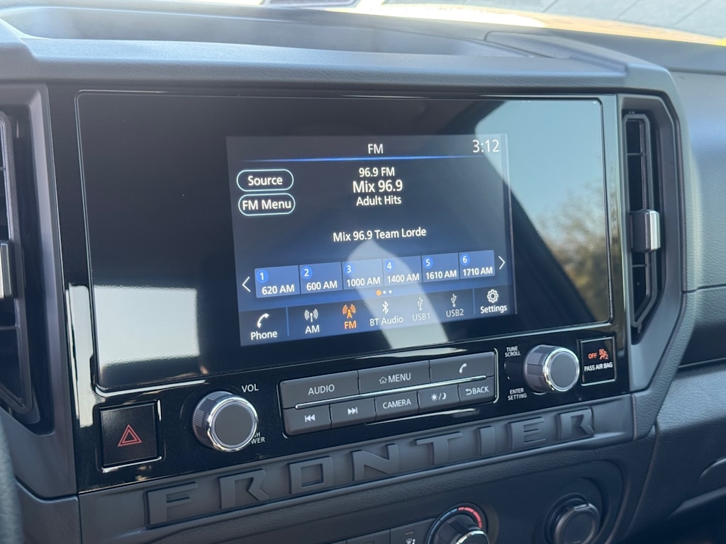 Thumbnail: 2026 Nissan Frontier - 13