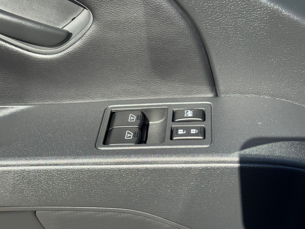 Thumbnail: 2026 Nissan Frontier - 21