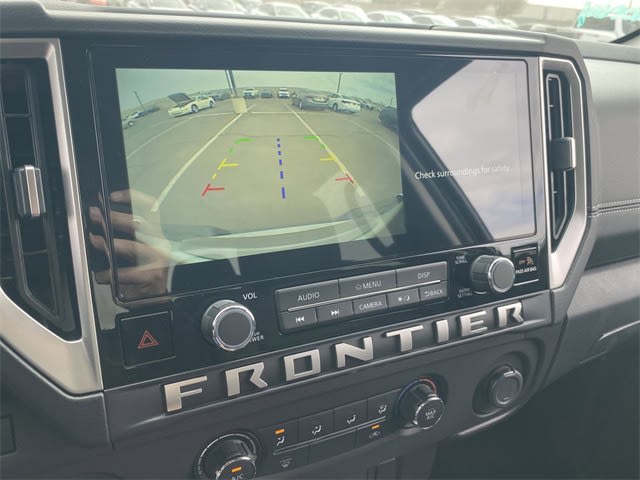 Thumbnail: 2025 Nissan Frontier - 21