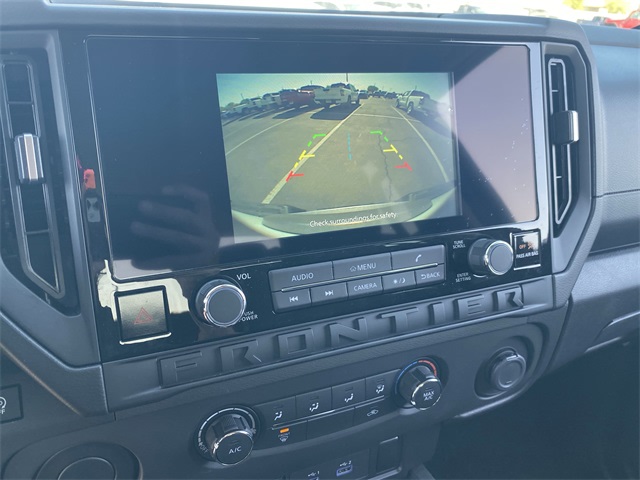 2025 Nissan Frontier S 22