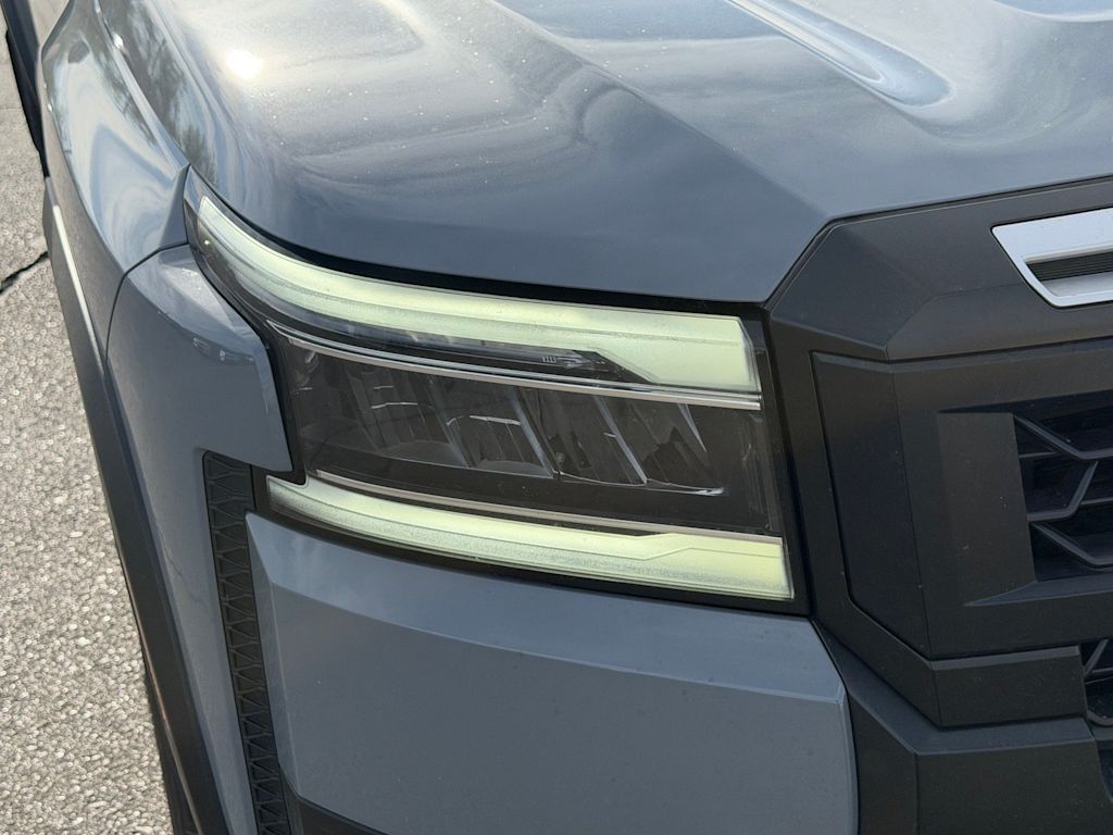 Thumbnail: 2025 Nissan Frontier - 13