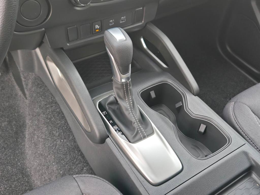 Thumbnail: 2026 Nissan Frontier - 13