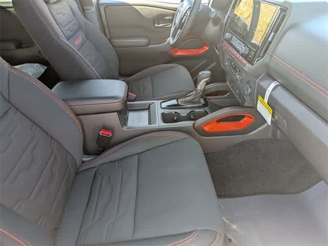 Thumbnail: 2025 Nissan Frontier - 8