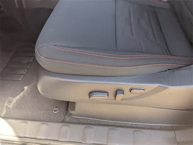 Thumbnail: 2025 Nissan Frontier - 19