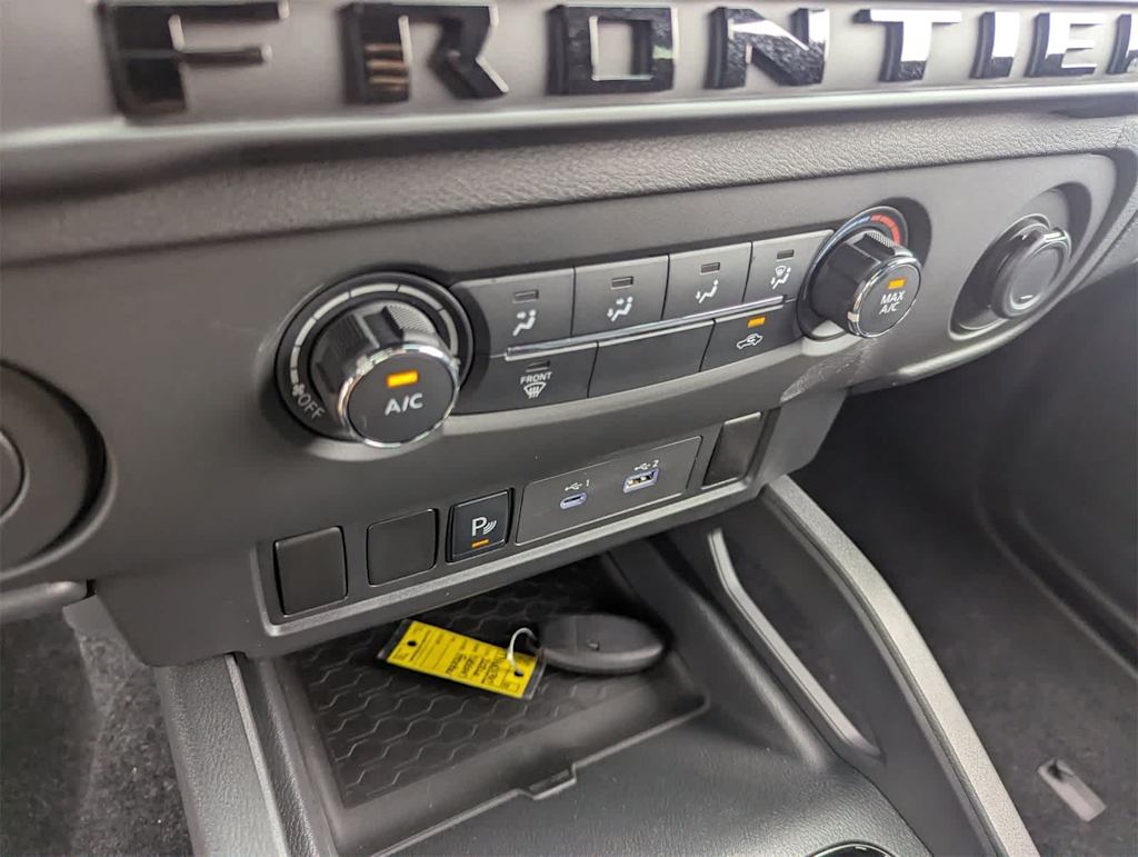 Thumbnail: 2026 Nissan Frontier - 26