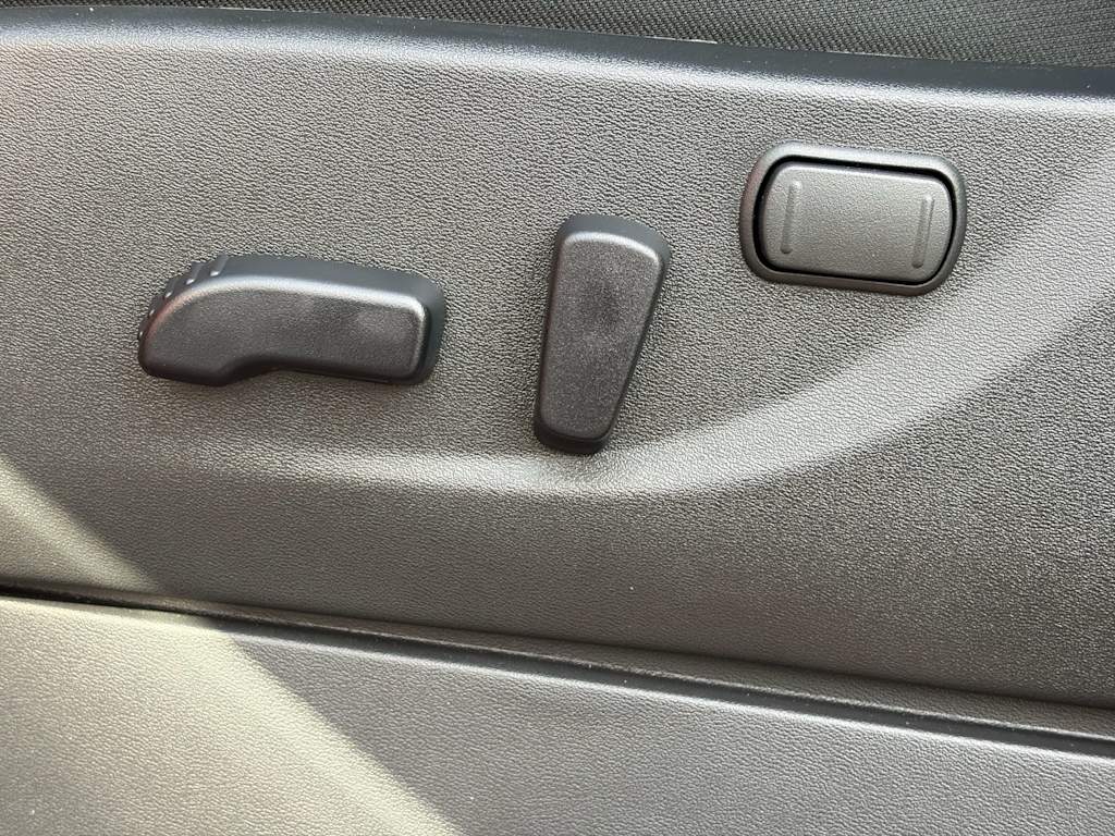 Thumbnail: 2026 Nissan Frontier - 19