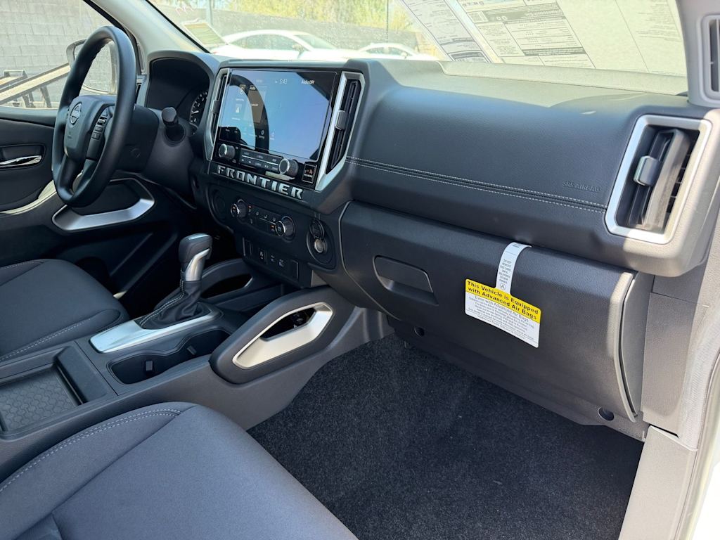 Thumbnail: 2026 Nissan Frontier - 9