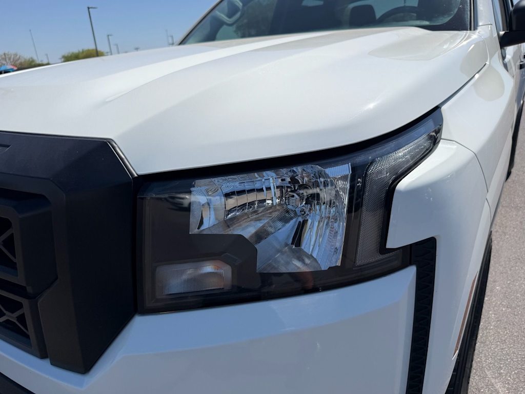 Thumbnail: 2023 Nissan Frontier - 32