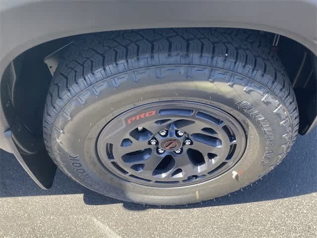 Thumbnail: 2025 Nissan Frontier - 6