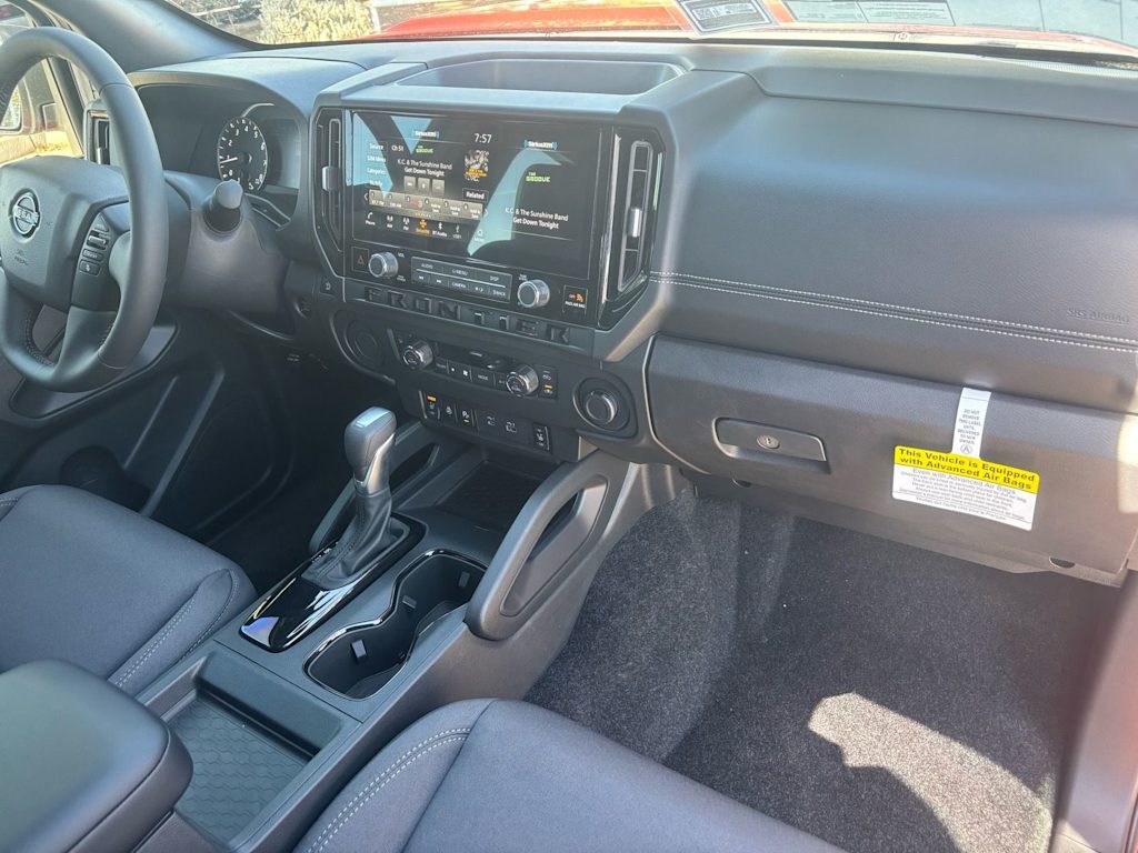 Thumbnail: 2026 Nissan Frontier - 8