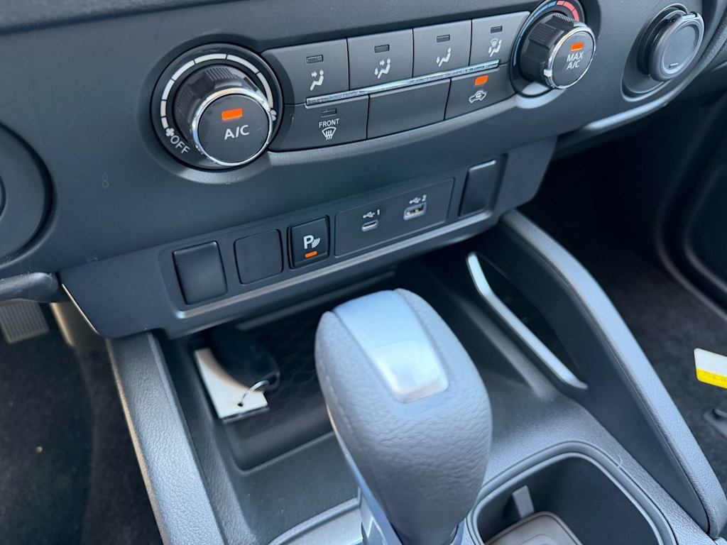 Thumbnail: 2026 Nissan Frontier - 9