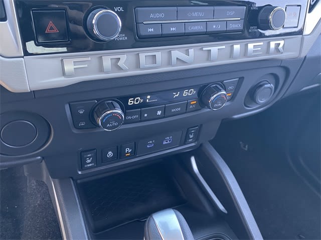 2025 Nissan Frontier SV 23