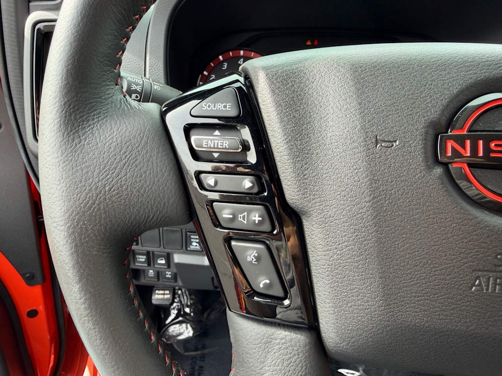 Thumbnail: 2025 Nissan Frontier - 21