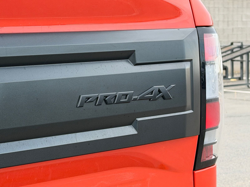 Thumbnail: 2025 Nissan Frontier - 30