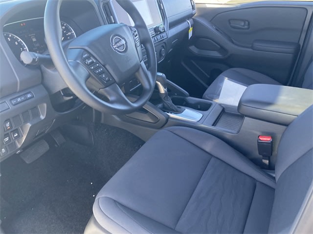 2025 Nissan Frontier S 7