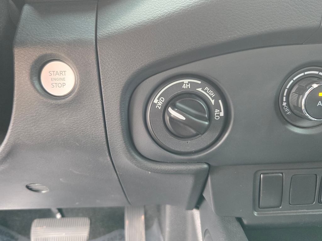 Thumbnail: 2022 Nissan Frontier - 32