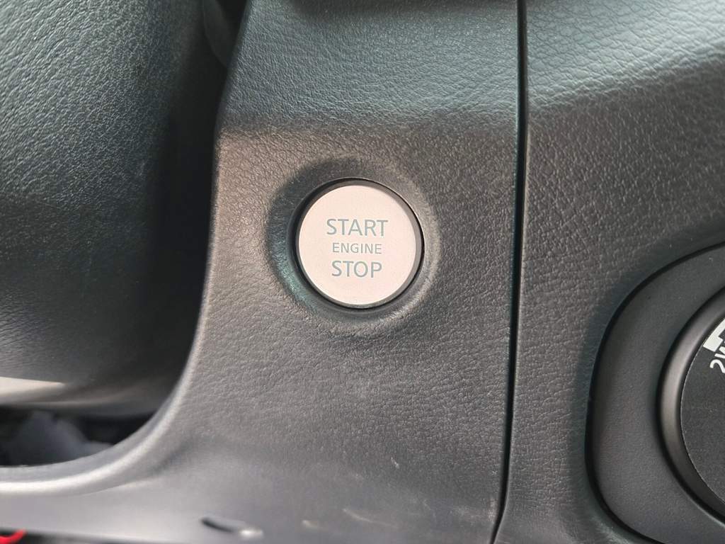 Thumbnail: 2022 Nissan Frontier - 33