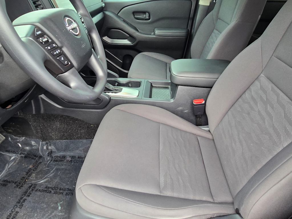 Thumbnail: 2022 Nissan Frontier - 22