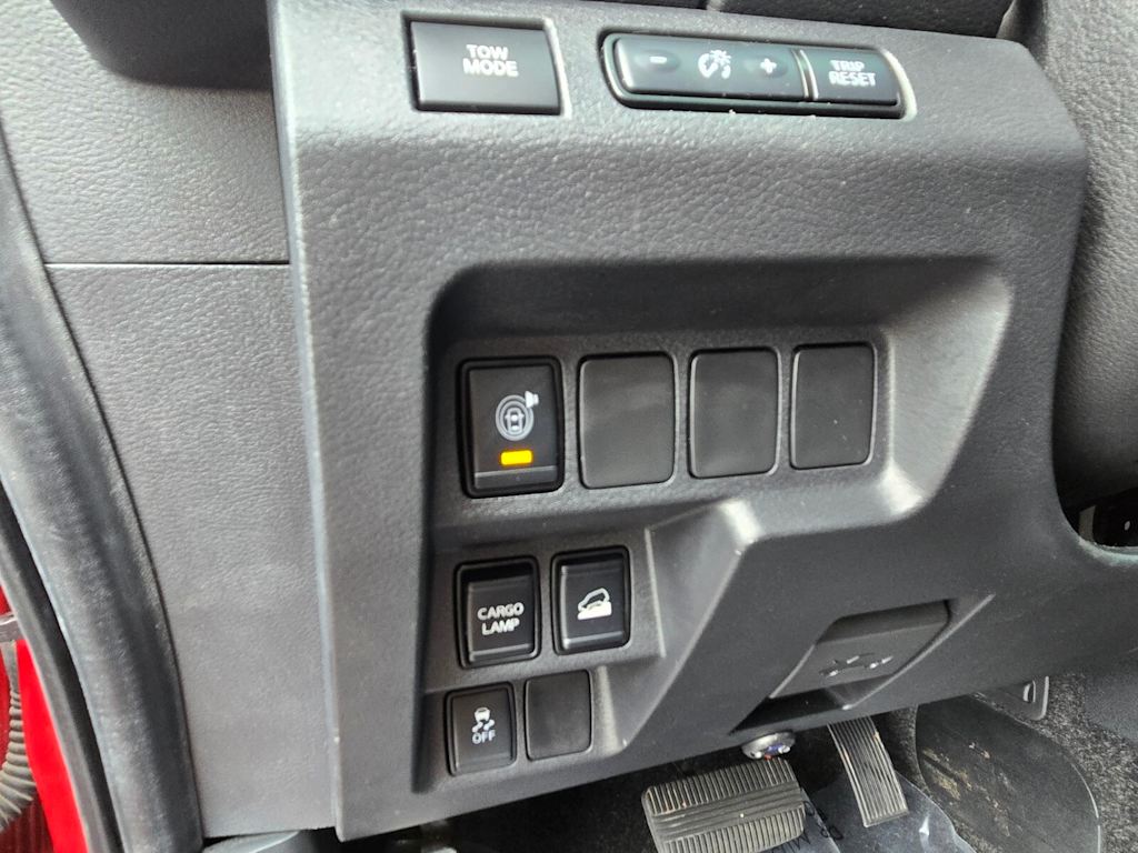 Thumbnail: 2022 Nissan Frontier - 27