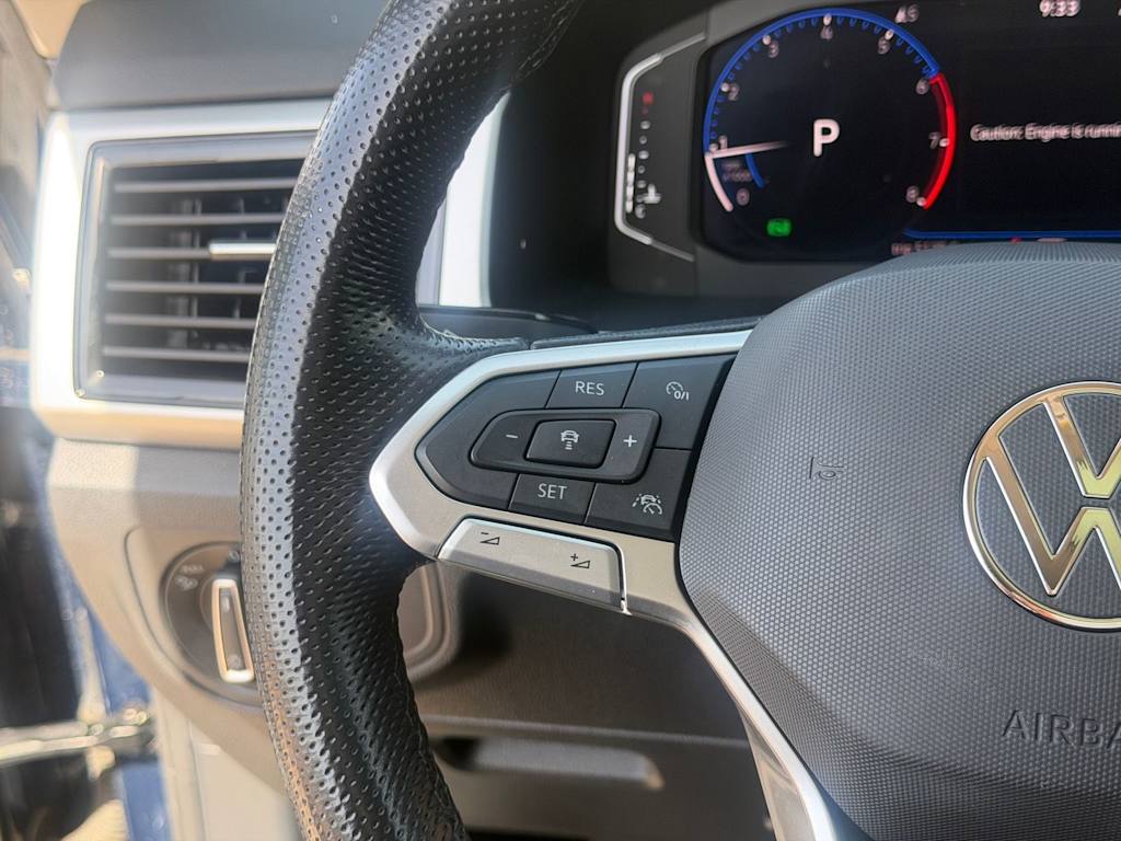 Thumbnail: 2021 Volkswagen Atlas - 23